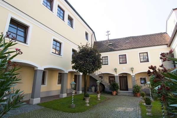 Hotel Biedermeier Hof